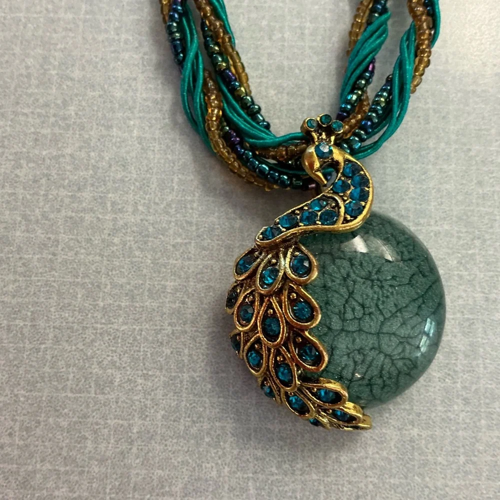 Elegant Peacock Pendant Necklace - Picture 1 of 4